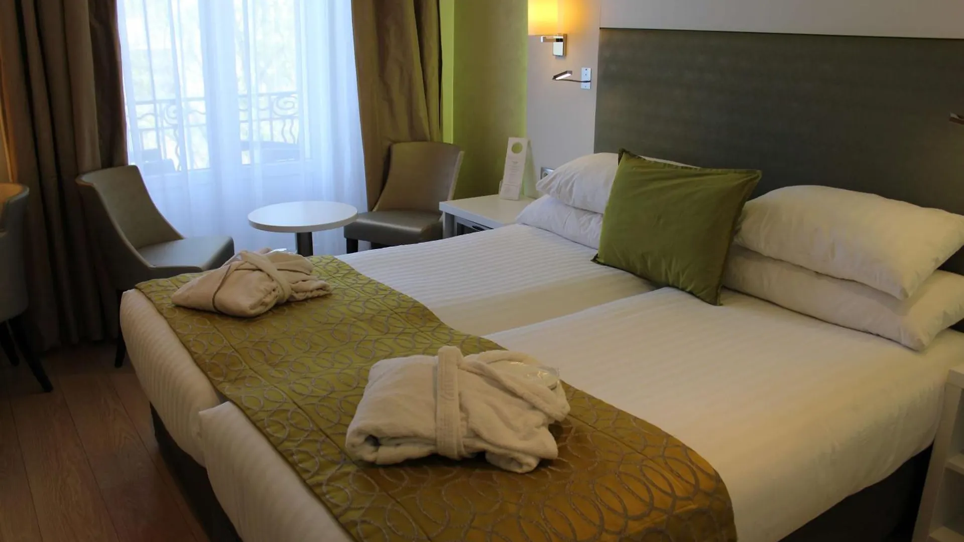 Best Western Plus Hotel Carlton Annecy