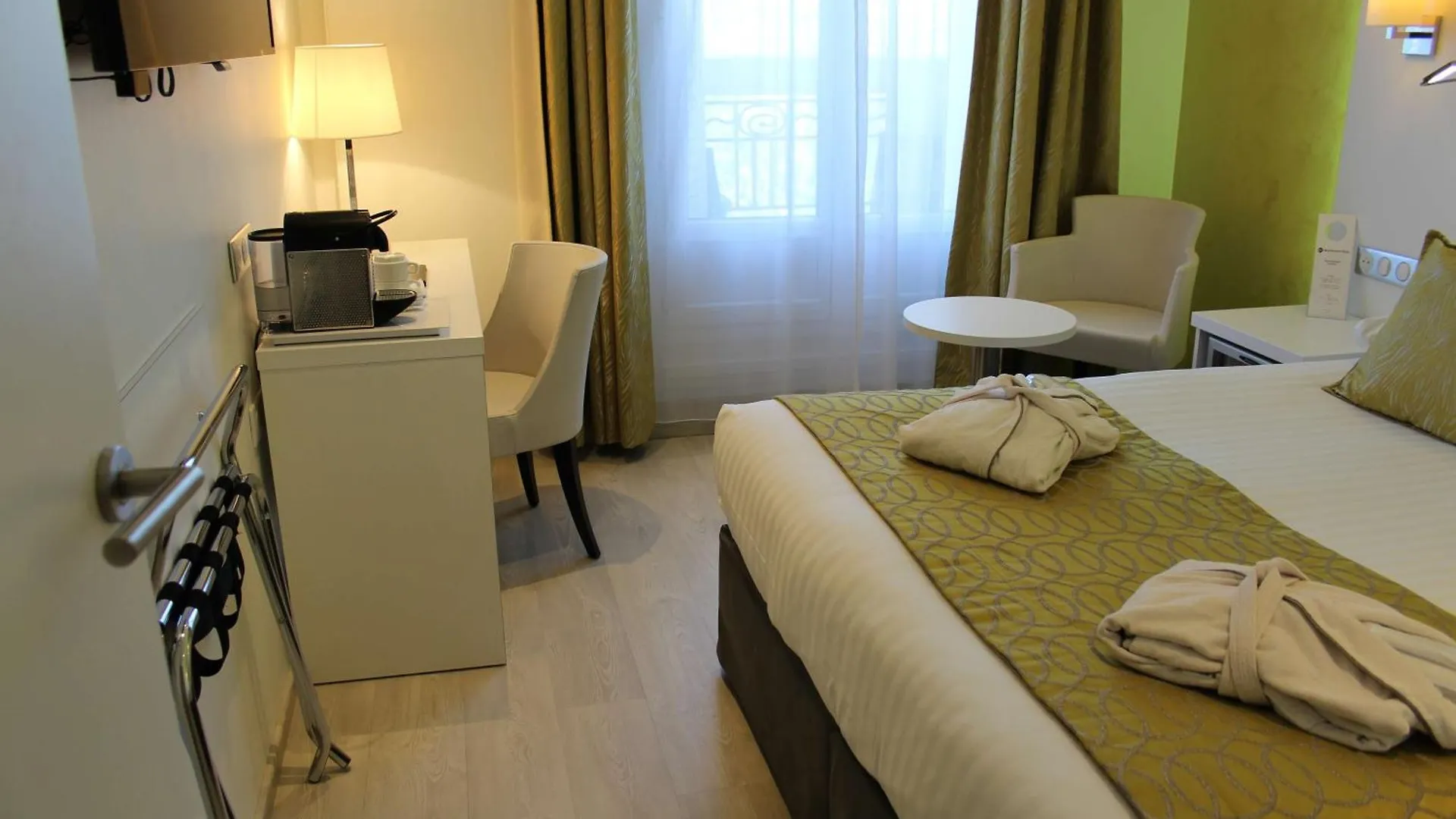 Best Western Plus Hotel Carlton Annecy